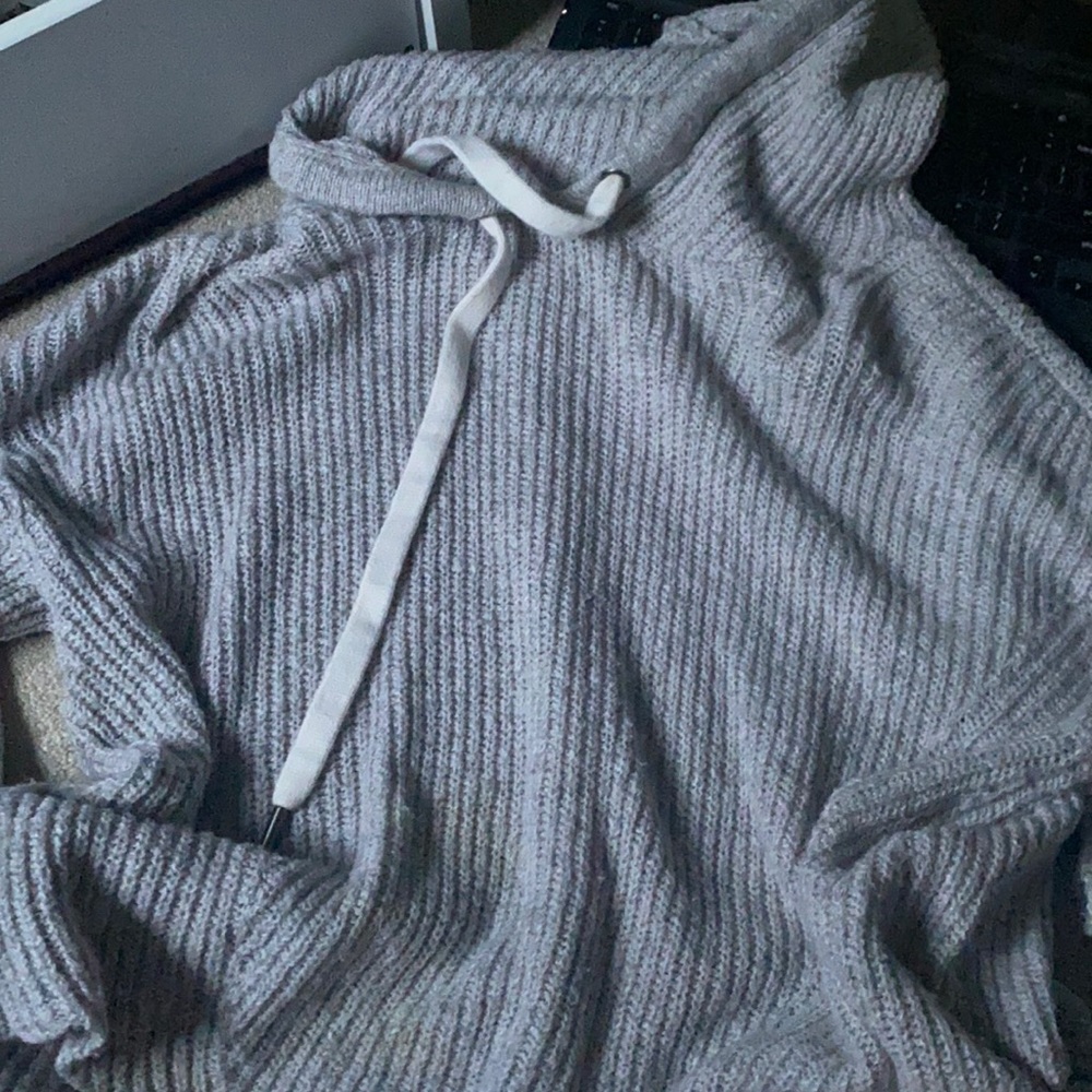 American Eagle Grey Sweater